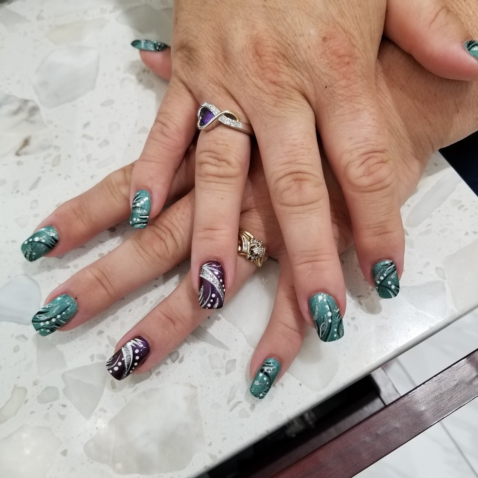 Island Nails Spa nail photo 3